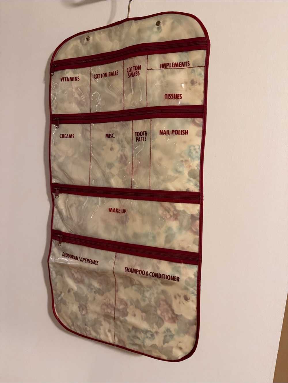 Vintage floral Hanging Travel Organizer Pouch in Cream and Red never used
